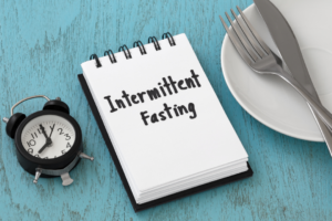 Read more about the article Intermittent Fasting by Age Chart: A Guide on How it Works